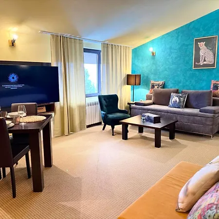 Wild Luxury Pamporovo Апартамент *